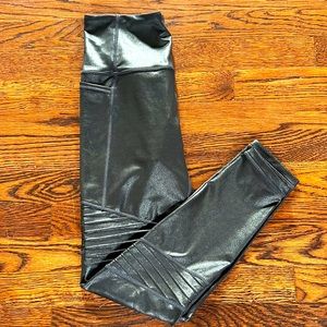 Athleta Inclination Moto Tight